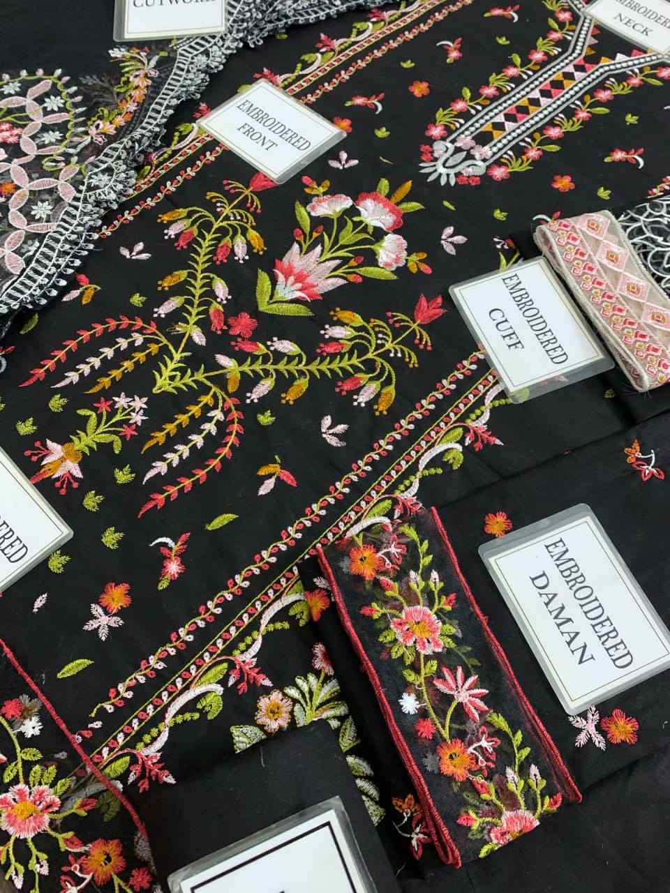 QALAMKAR โ COTTON COLLECTION 2025