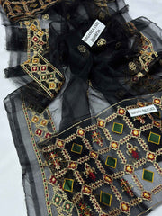 SUMMER COLLECTION 2025