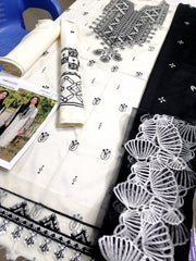 Hania Amir – Premium Airjet Dhanak 3-Piece Suit