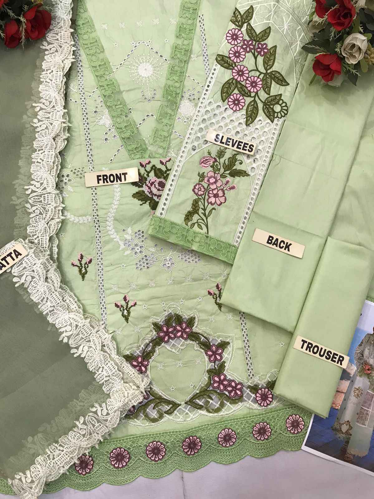 QALAMKAR LUXURY LAWN COLLECTION 2025